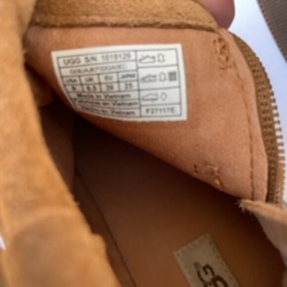 UGG Reid Moccasin Ankle Bootie - Picture 8 of 10